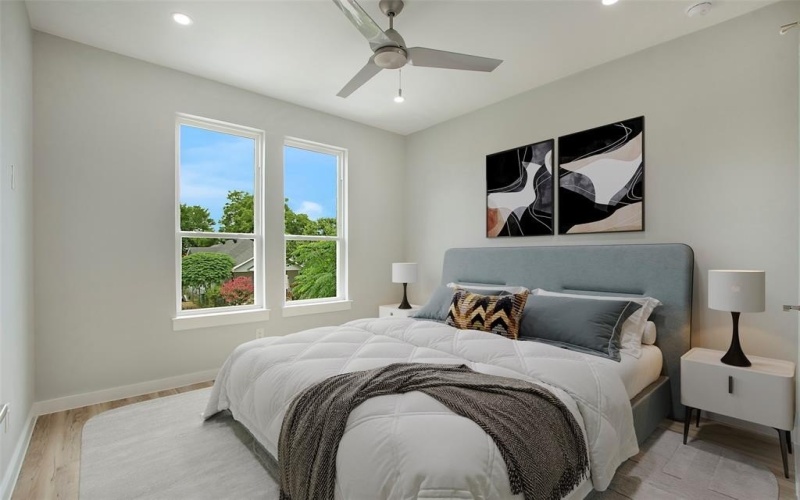 114 W Ohio Avenue, Dallas, TX 75224, 5 Habitaciones Habitaciones , ,3 BañosBaños,Residential,En Venta,114 W Ohio Avenue,20993774
