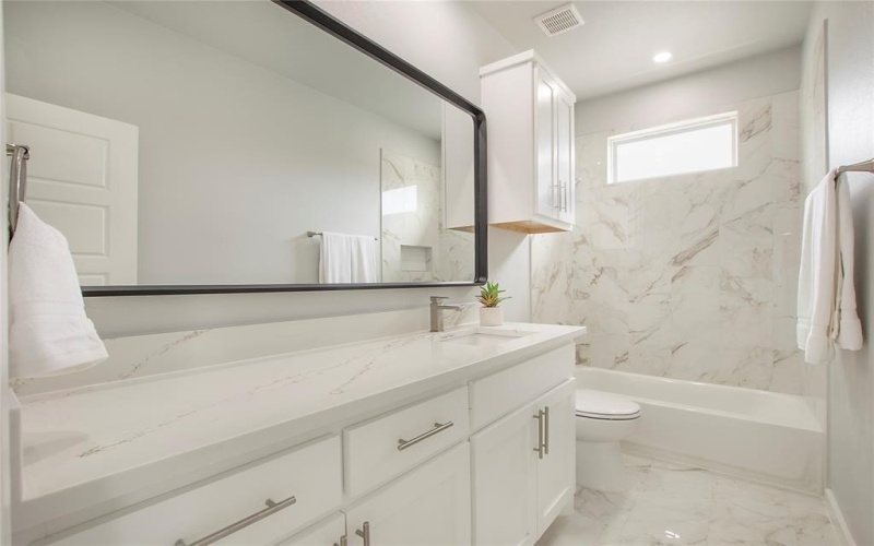 114 W Ohio Avenue, Dallas, TX 75224, 5 Habitaciones Habitaciones , ,3 BañosBaños,Residential,En Venta,114 W Ohio Avenue,20993774