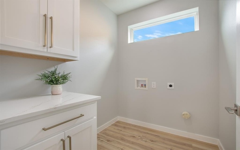 114 W Ohio Avenue, Dallas, TX 75224, 5 Habitaciones Habitaciones , ,3 BañosBaños,Residential,En Venta,114 W Ohio Avenue,20993774