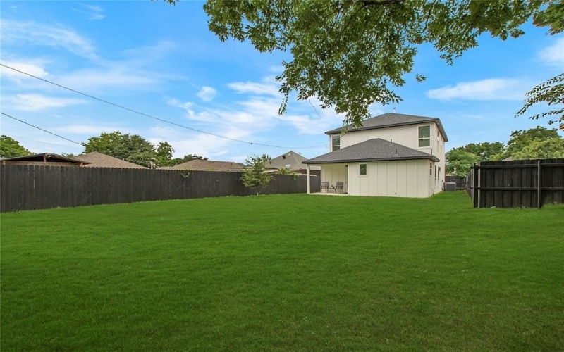114 W Ohio Avenue, Dallas, TX 75224, 5 Habitaciones Habitaciones , ,3 BañosBaños,Residential,En Venta,114 W Ohio Avenue,20993774