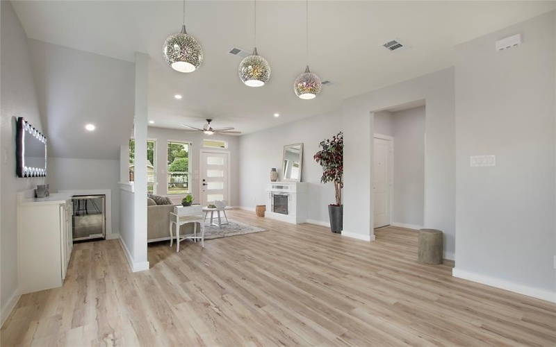 114 W Ohio Avenue, Dallas, TX 75224, 5 Habitaciones Habitaciones , ,3 BañosBaños,Residential,En Venta,114 W Ohio Avenue,20993774