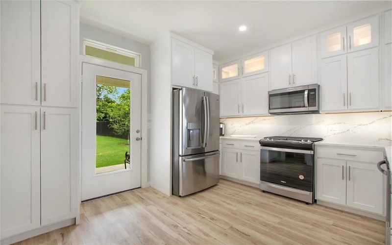 114 W Ohio Avenue, Dallas, TX 75224, 5 Habitaciones Habitaciones , ,3 BañosBaños,Residential,En Venta,114 W Ohio Avenue,20993774