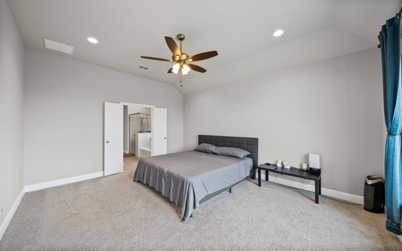 5916 Pine River Lane, Fort Worth, TX 76179, 4 Habitaciones Habitaciones , ,3 BañosBaños,Residential,En Venta,5916 Pine River Lane,20994082