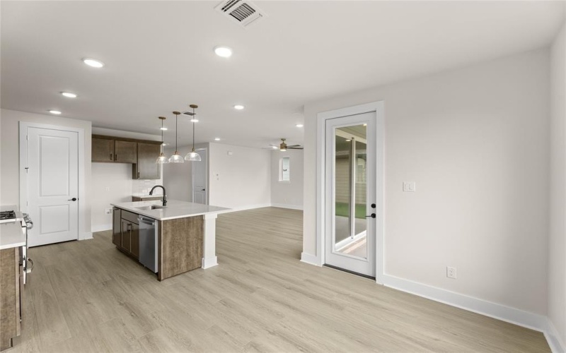 1630 Mint, Argyle, TX 76226, 3 Bedrooms Bedrooms, ,2 BathroomsBathrooms,Residential,For Sale,1630 Mint,0,20995660