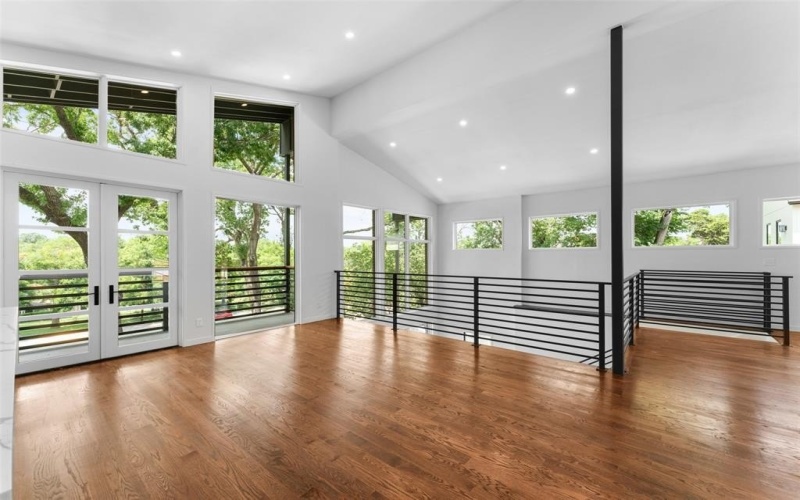 3110 W Jefferson Boulevard, Dallas, TX 75211, 4 Bedrooms Bedrooms, ,3 BathroomsBathrooms,Residential,For Sale,3110 W Jefferson Boulevard,20995870