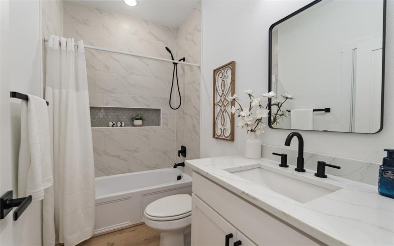 125 Bluebonnet Drive, Gun Barrel City, TX 75156, 3 Habitaciones Habitaciones , ,2 BañosBaños,Residential,En Venta,125 Bluebonnet Drive,20995948