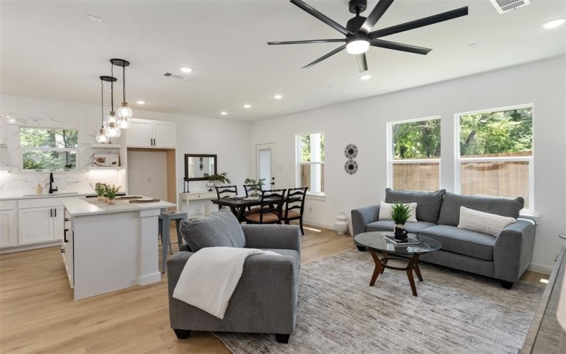 125 Bluebonnet Drive, Gun Barrel City, TX 75156, 3 Habitaciones Habitaciones , ,2 BañosBaños,Residential,En Venta,125 Bluebonnet Drive,20995948