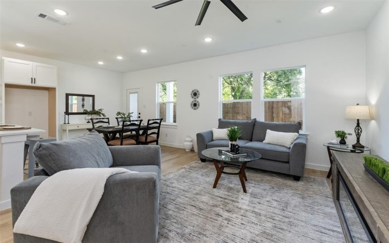 125 Bluebonnet Drive, Gun Barrel City, TX 75156, 3 Habitaciones Habitaciones , ,2 BañosBaños,Residential,En Venta,125 Bluebonnet Drive,20995948