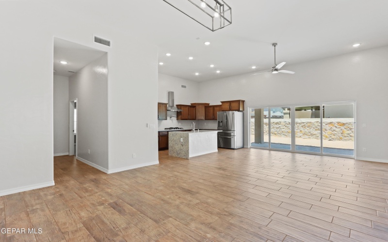 15164 Ambition Avenue, El Paso, TX 79938, 5 Bedrooms Bedrooms, ,3 BathroomsBathrooms,Residential,For Sale,15164 Ambition Avenue,895059