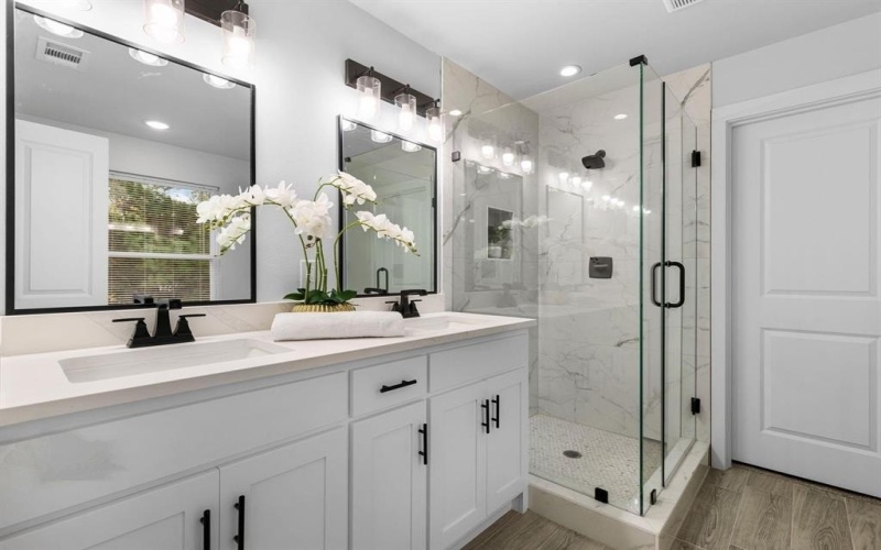 2500 Lowery Street, Dallas, TX 75215, 3 Bedrooms Bedrooms, ,2 BathroomsBathrooms,Residential,For Sale,2500 Lowery Street,20996073