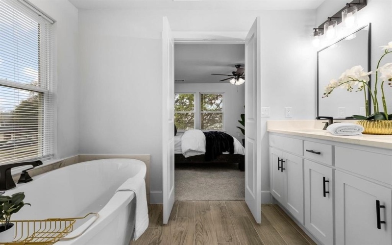 2500 Lowery Street, Dallas, TX 75215, 3 Bedrooms Bedrooms, ,2 BathroomsBathrooms,Residential,For Sale,2500 Lowery Street,20996073