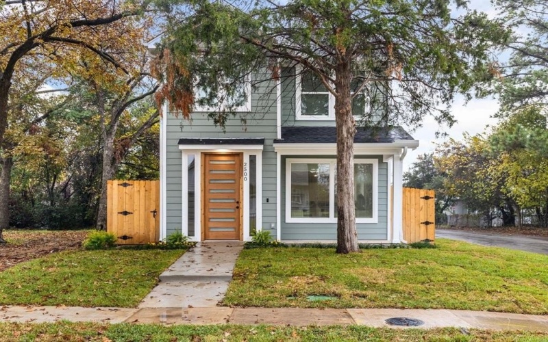 2500 Lowery Street, Dallas, TX 75215, 3 Bedrooms Bedrooms, ,2 BathroomsBathrooms,Residential,For Sale,2500 Lowery Street,20996073