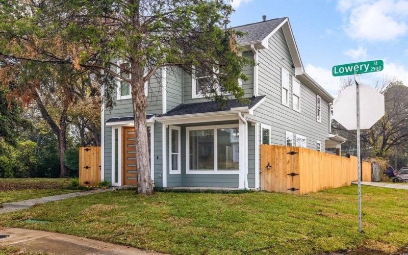 2500 Lowery Street, Dallas, TX 75215, 3 Bedrooms Bedrooms, ,2 BathroomsBathrooms,Residential,For Sale,2500 Lowery Street,20996073