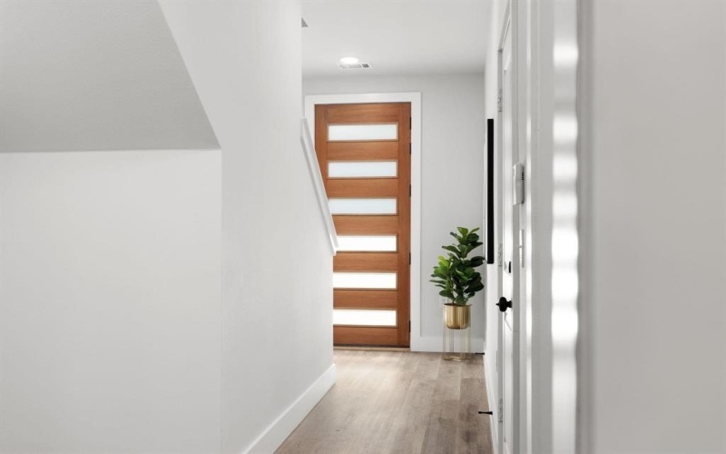 2451 Macon Street, Dallas, TX 75215, 3 Bedrooms Bedrooms, ,2 BathroomsBathrooms,Residential,For Sale,2451 Macon Street,20996081