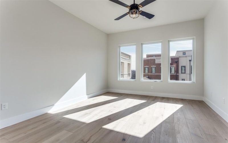 250 E Dallas Road #113, Grapevine, TX 76051, 3 Bedrooms Bedrooms, ,3 BathroomsBathrooms,Residential,For Sale,250 E Dallas Road,20996189