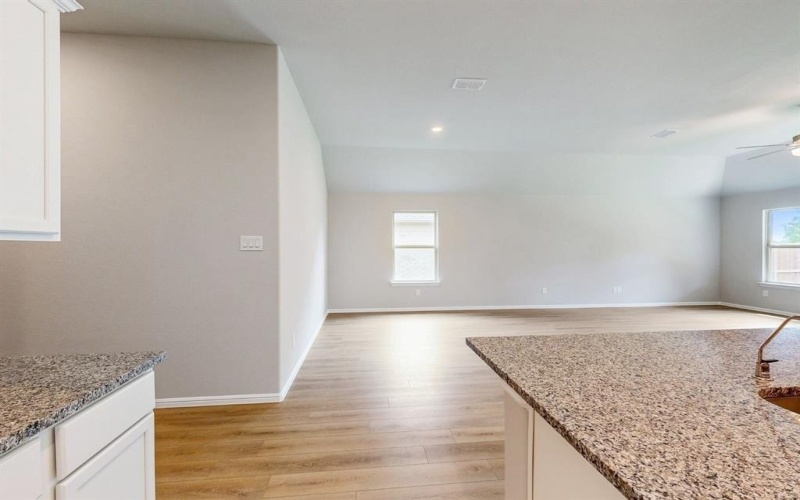 3305 Fortress Way, Denton, TX 76208, 4 Bedrooms Bedrooms, ,2 BathroomsBathrooms,Residential,For Sale,3305 Fortress Way,0,20996213