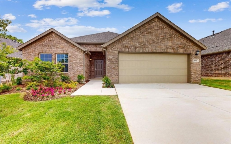 3305 Fortress Way, Denton, TX 76208, 4 Bedrooms Bedrooms, ,2 BathroomsBathrooms,Residential,For Sale,3305 Fortress Way,0,20996213