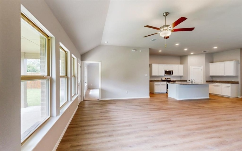 3305 Fortress Way, Denton, TX 76208, 4 Bedrooms Bedrooms, ,2 BathroomsBathrooms,Residential,For Sale,3305 Fortress Way,0,20996213