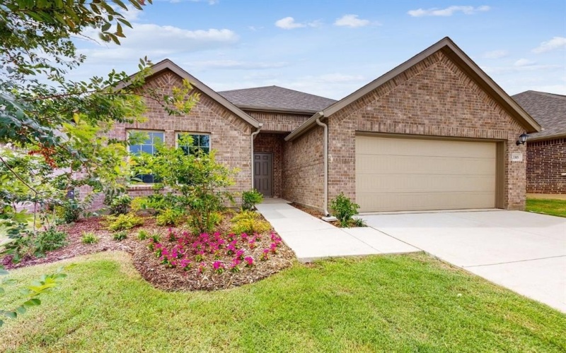 3305 Fortress Way, Denton, TX 76208, 4 Bedrooms Bedrooms, ,2 BathroomsBathrooms,Residential,For Sale,3305 Fortress Way,0,20996213