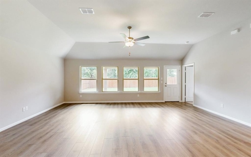 3305 Fortress Way, Denton, TX 76208, 4 Bedrooms Bedrooms, ,2 BathroomsBathrooms,Residential,For Sale,3305 Fortress Way,0,20996213