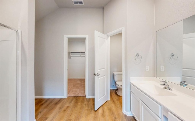 3305 Fortress Way, Denton, TX 76208, 4 Bedrooms Bedrooms, ,2 BathroomsBathrooms,Residential,For Sale,3305 Fortress Way,0,20996213