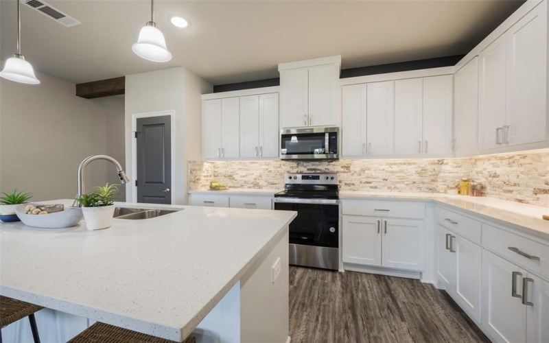 352 Preston Road, Mabank, TX 75147, 4 Habitaciones Habitaciones , ,2 BañosBaños,Residential,En Venta,352 Preston Road,20996453