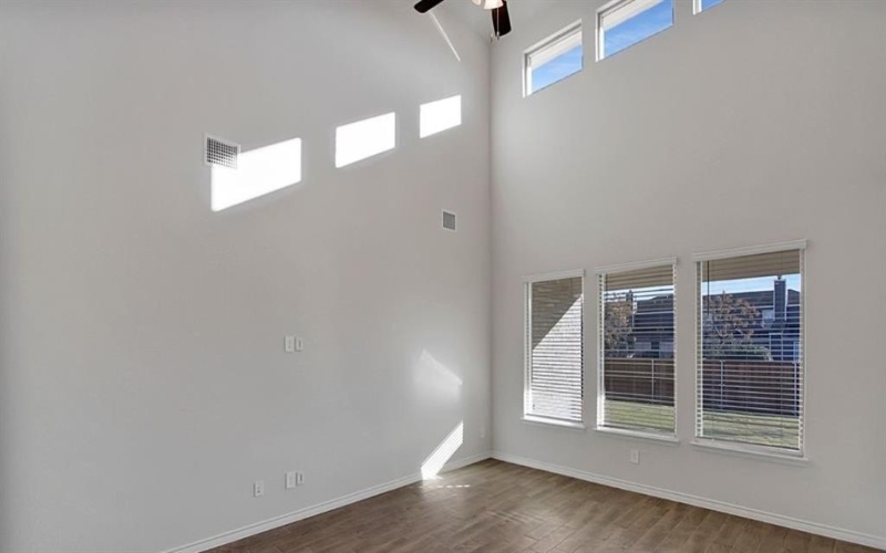 2342 Skyward St, Grand Prairie, TX 75052, 4 Bedrooms Bedrooms, ,3 BathroomsBathrooms,Residential,For Sale,2342 Skyward St,20996683