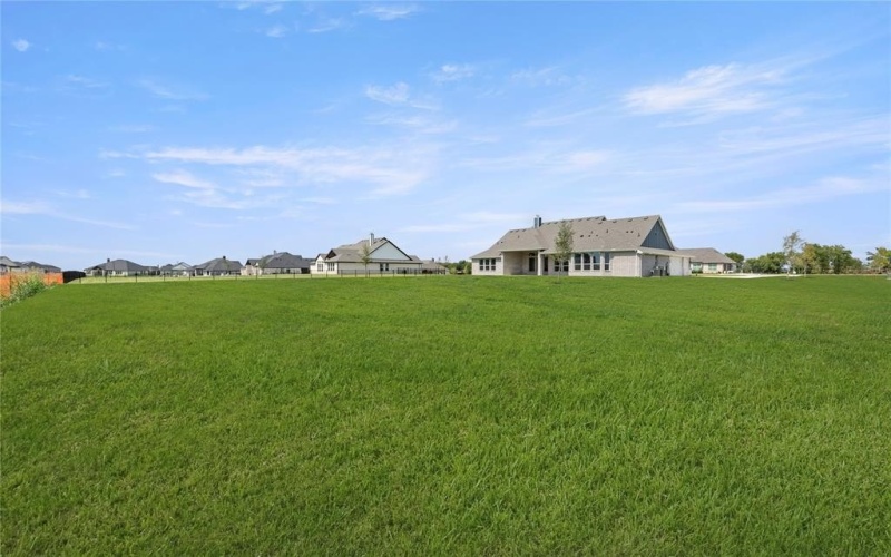 335 Waterview Drive, Gunter, TX 75058, 4 Bedrooms Bedrooms, ,3 BathroomsBathrooms,Residential,For Sale,335 Waterview Drive,0,20996902