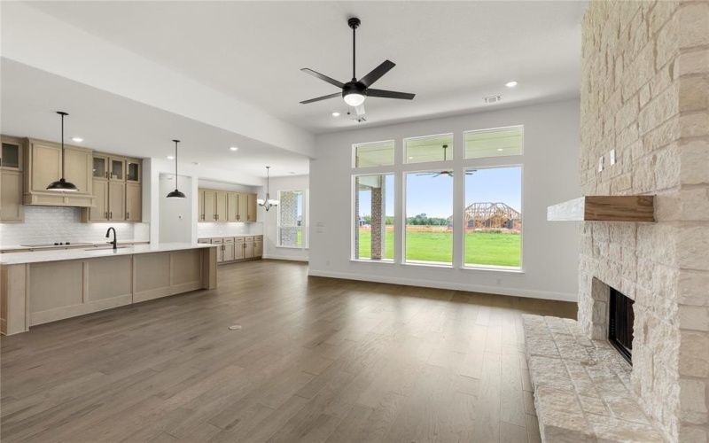 335 Waterview Drive, Gunter, TX 75058, 4 Bedrooms Bedrooms, ,3 BathroomsBathrooms,Residential,For Sale,335 Waterview Drive,0,20996902