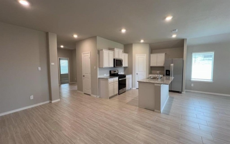 8213 BELTMILL Parkway, Fort Worth, TX 76131, 4 Habitaciones Habitaciones , ,3 BañosBaños,Residential,En Venta,8213 BELTMILL Parkway,20996924