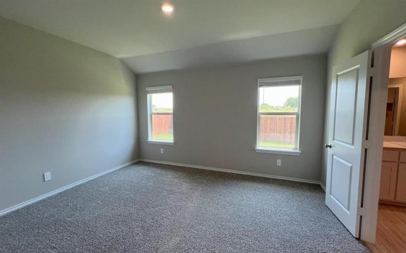 8213 BELTMILL Parkway, Fort Worth, TX 76131, 4 Habitaciones Habitaciones , ,3 BañosBaños,Residential,En Venta,8213 BELTMILL Parkway,20996924