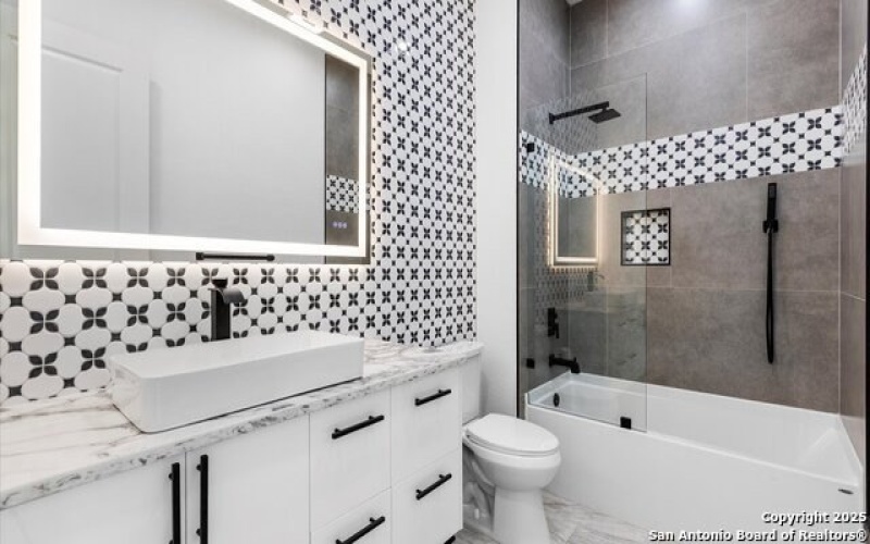 22327 Scenic Loop, San Antonio, TX 78255, 4 Bedrooms Bedrooms, ,6 BathroomsBathrooms,Residential,For Sale,22327 Scenic Loop,0,1883037