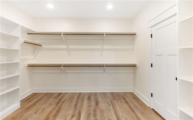 2409 Coronado Estates Drive, Bryan, TX 77808, 4 Habitaciones Habitaciones , ,3 BañosBaños,Residential,En Venta,2409 Coronado Estates Drive,0,25007786