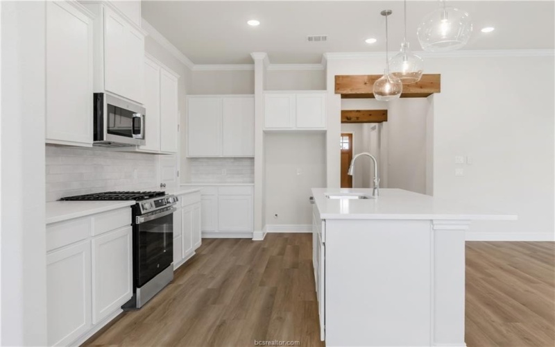 2910 Captain Court, Bryan, TX 77808, 3 Bedrooms Bedrooms, ,2 BathroomsBathrooms,Residential,For Sale,2910 Captain Court,0,25007847