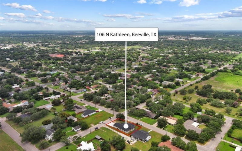 106 N Kathleen Street, Beeville, TX 78102, 3 Habitaciones Habitaciones , ,2 BañosBaños,Residential,En Venta,106 N Kathleen Street,461894