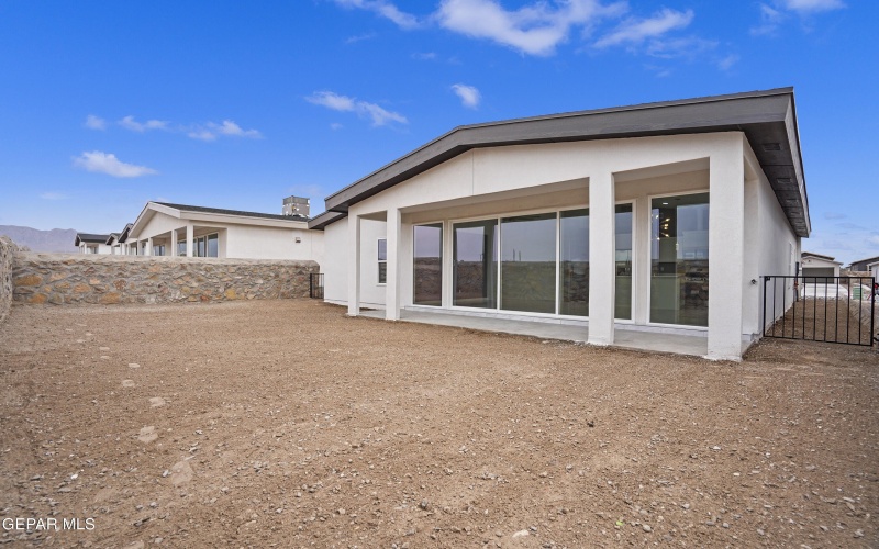 449 SANTIAGO MUNOS Street, Vinton, TX 79821, 4 Bedrooms Bedrooms, ,1 BathroomBathrooms,Residential,For Sale,449 SANTIAGO MUNOS Street,918736