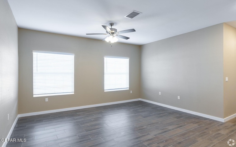 9779 McCombs Street unit: B5 #B5, El Paso, TX 79924, 3 Habitaciones Habitaciones , ,Residential,En Venta,9779 McCombs Street unit: B5,926269