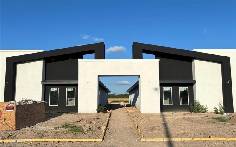 11500 N 25th Lane, McAllen, TX 78504, ,Residential Multi Family,En Venta,11500 N 25th Lane,475582