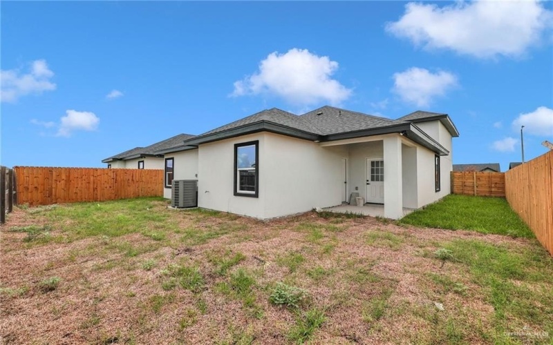 2709 E Comal Road, Edinburg, TX 78542, 3 Bedrooms Bedrooms, ,2 BathroomsBathrooms,Residential,For Sale,2709 E Comal Road,475676