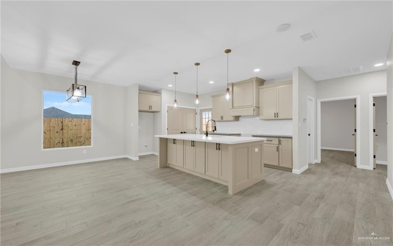 2709 E Comal Road, Edinburg, TX 78542, 3 Bedrooms Bedrooms, ,2 BathroomsBathrooms,Residential,For Sale,2709 E Comal Road,475676