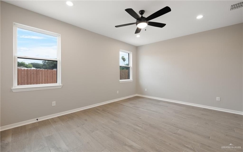 8329 N 35th Street, McAllen, TX 78504, 3 Habitaciones Habitaciones , ,2 BañosBaños,Residential,En Venta,8329 N 35th Street,475681