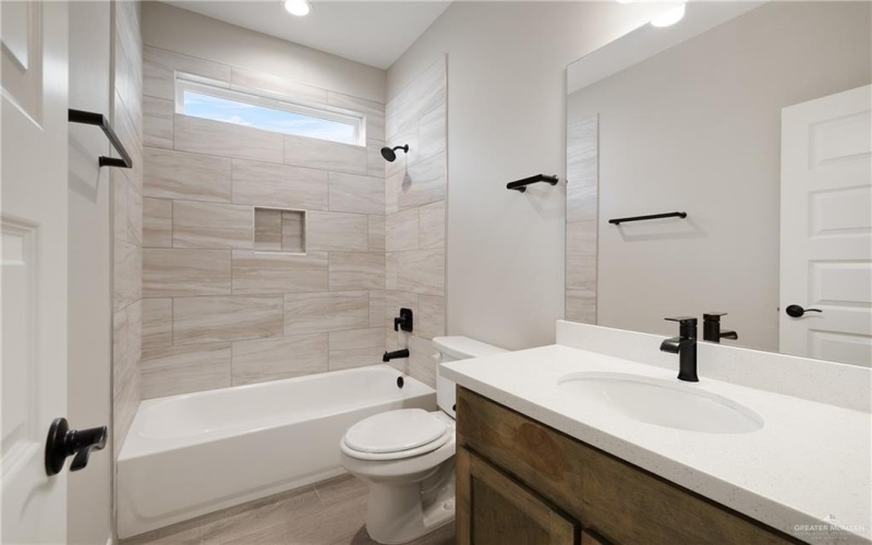 8329 N 35th Street, McAllen, TX 78504, 3 Habitaciones Habitaciones , ,2 BañosBaños,Residential,En Venta,8329 N 35th Street,475681