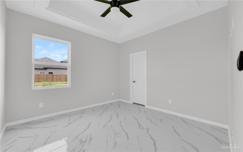8039 N 48th Lane, McAllen, TX 78504, 3 Habitaciones Habitaciones , ,2 BañosBaños,Residential,En Venta,8039 N 48th Lane,475769