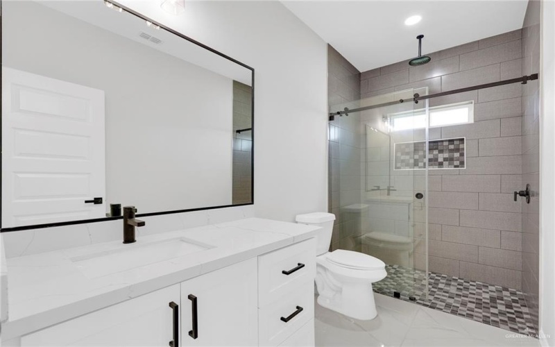 5008 Duke Avenue, McAllen, TX 78504, 3 Bedrooms Bedrooms, ,2 BathroomsBathrooms,Residential,For Sale,5008 Duke Avenue,475781