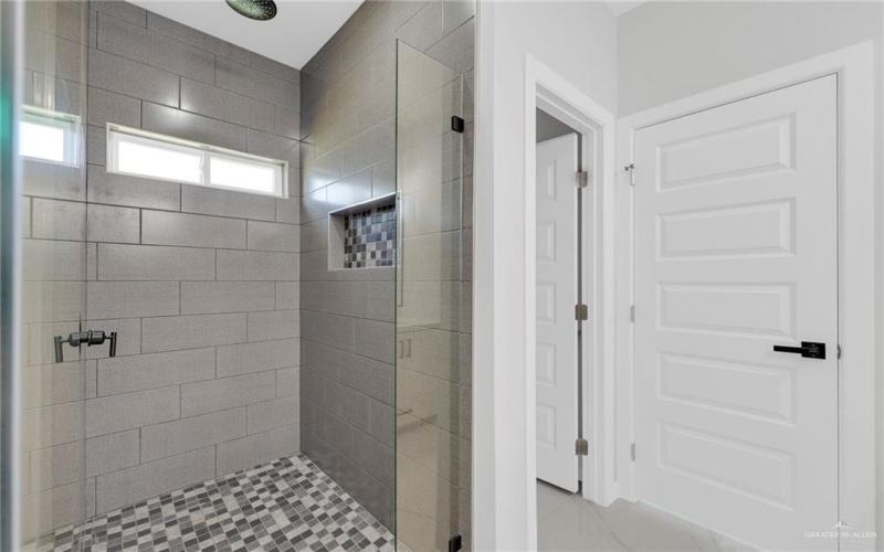 5008 Duke Avenue, McAllen, TX 78504, 3 Bedrooms Bedrooms, ,2 BathroomsBathrooms,Residential,For Sale,5008 Duke Avenue,475781