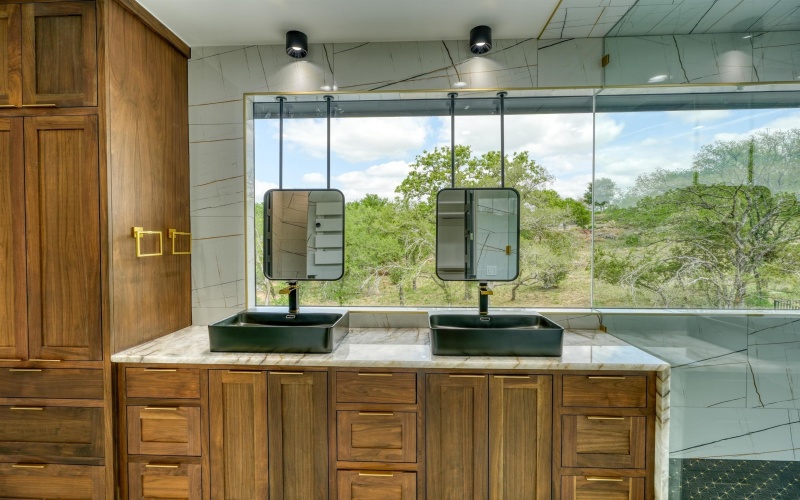 405 Bay West Blvd, Horseshoe Bay, TX 78657, 5 Habitaciones Habitaciones , ,6 BañosBaños,Residential,En Venta,405 Bay West Blvd,174217