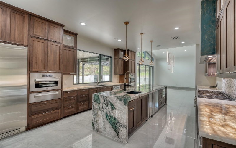 405 Bay West Blvd, Horseshoe Bay, TX 78657, 5 Habitaciones Habitaciones , ,6 BañosBaños,Residential,En Venta,405 Bay West Blvd,174217