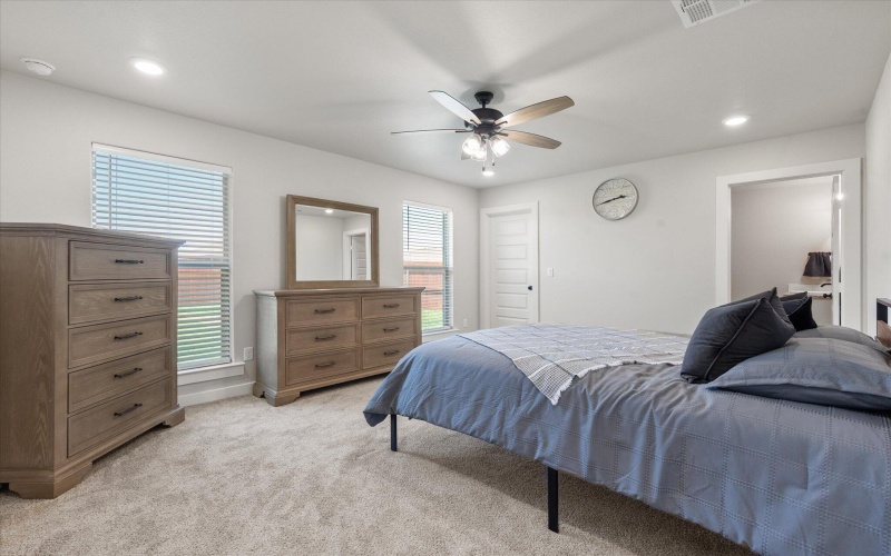 1616 144th Street, Lubbock, TX 79423, 3 Habitaciones Habitaciones , ,2 BañosBaños,Residential,En Venta,1616 144th Street,202557685