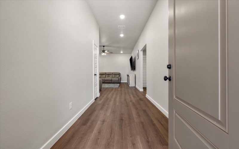 1616 144th Street, Lubbock, TX 79423, 3 Habitaciones Habitaciones , ,2 BañosBaños,Residential,En Venta,1616 144th Street,202557685