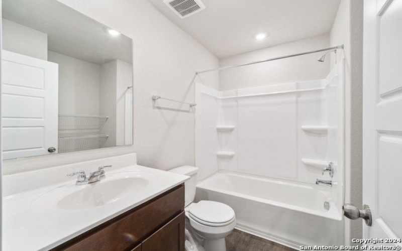 5623 Coopers Crossing, San Antonio, TX 78222, 3 Bedrooms Bedrooms, ,2 BathroomsBathrooms,Residential,For Sale,5623 Coopers Crossing,1798105